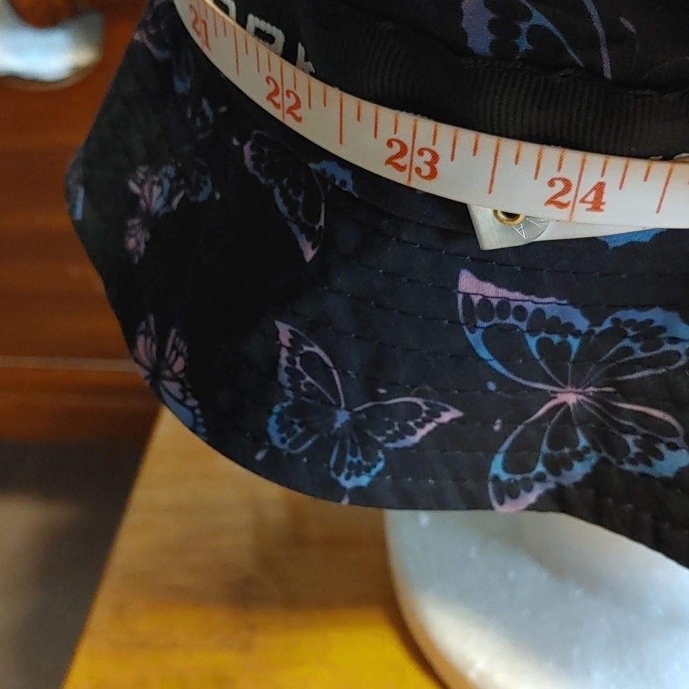 Zoo York Butterfly Black/ Multi coloured Bucket Hat - Picture 10 of 10